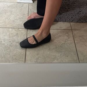 Old Navy Black Flats